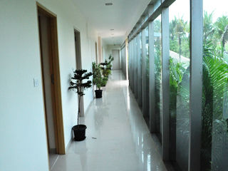 Jade Beach Resort Tirupporur Exteriör bild